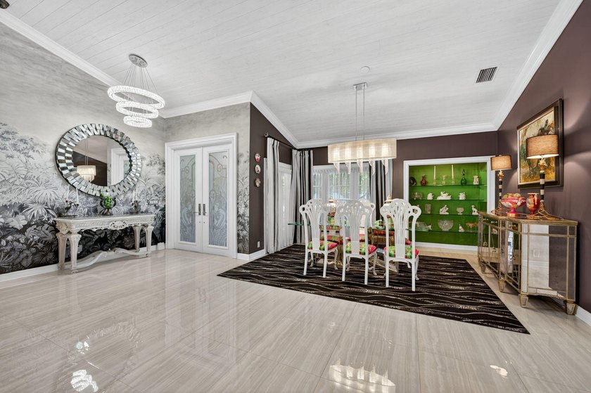 Welcome to this beautiful 4-bedroom, 4-bath residence in Boca - photo 5