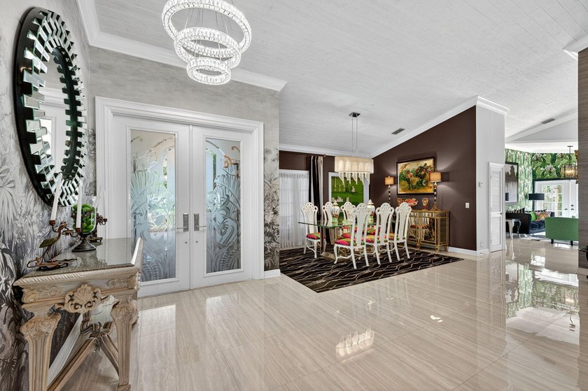 Welcome to this beautiful 4-bedroom, 4-bath residence in Boca - photo 6
