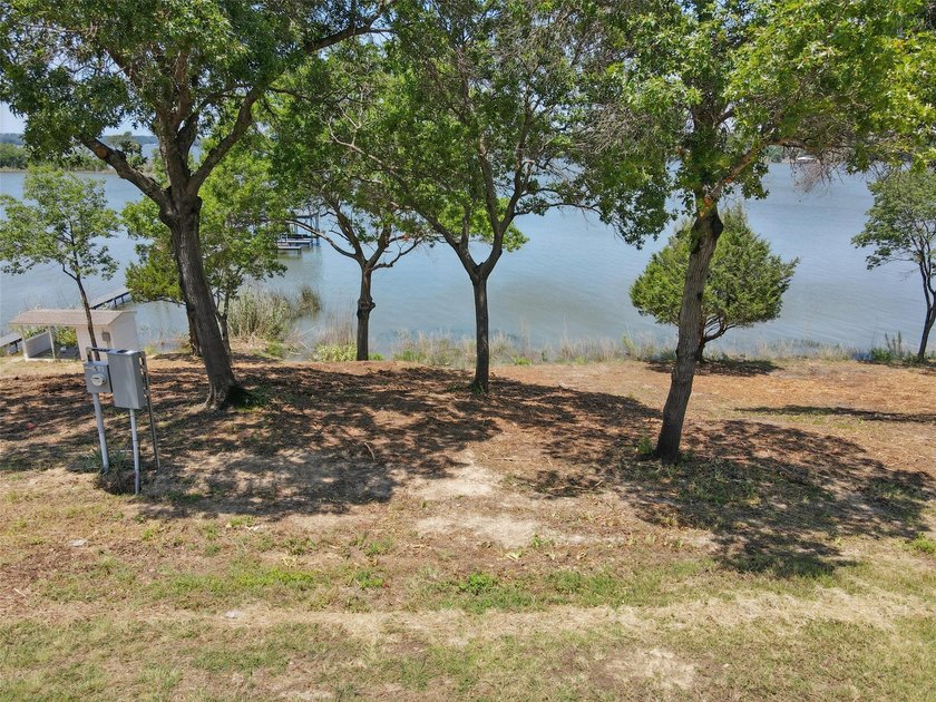 Looking for deeded waterfront property with an exceptional - photo 29