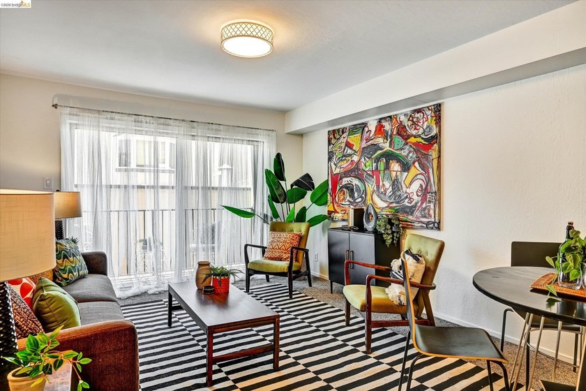 Here is the Oakland pied-a-terre you have been looking for - photo 10