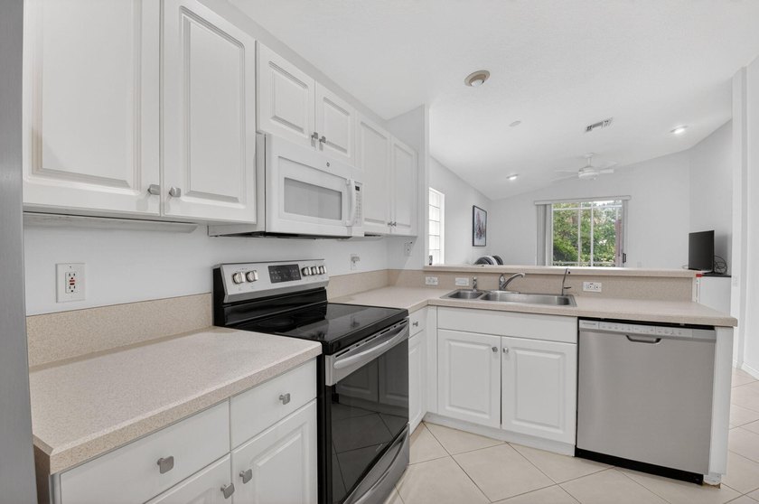 CASCADE LAKES is established 55+gated community with about 600 - photo 10