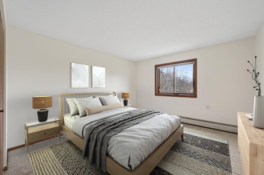 Amazing second floor unit with a private balcony overlooking a - photo 8