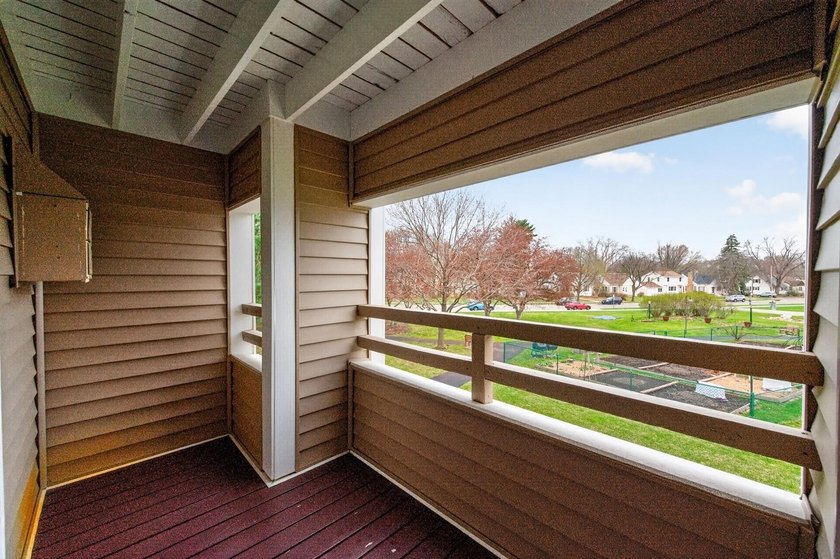 Amazing second floor unit with a private balcony overlooking a - photo 10