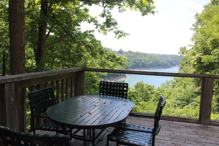 Welcome to this beautifully remodeled lakeview home, offering - photo 3