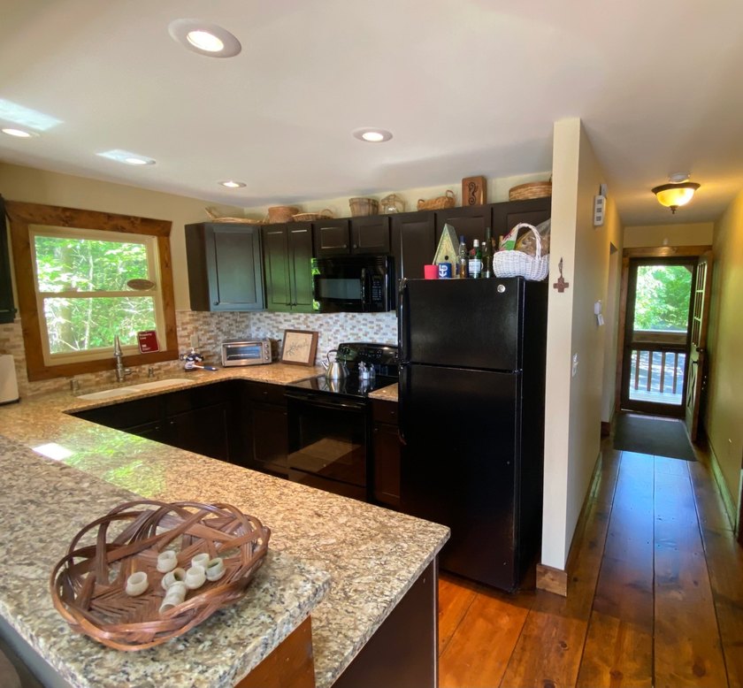 Welcome to this beautifully remodeled lakeview home, offering - photo 9