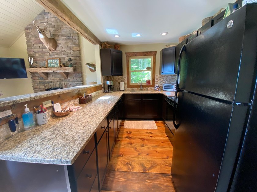 Welcome to this beautifully remodeled lakeview home, offering - photo 10