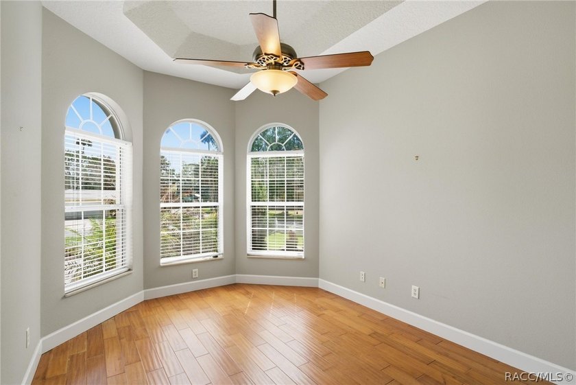 One or more photo(s) has been virtually staged. This home has - photo 27