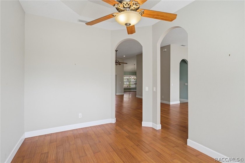 One or more photo(s) has been virtually staged. This home has - photo 40