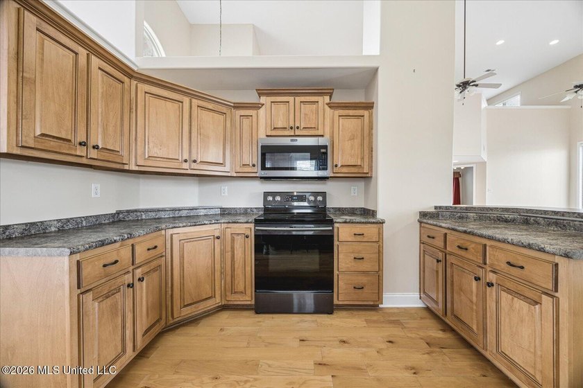 Charming Home at Wedgewood Golf Course. Discover this home - photo 13