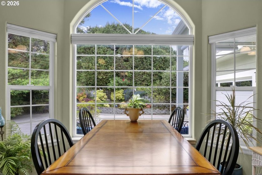 Tucked away &amp; private on a wooded knoll in Heceta South, this - photo 17