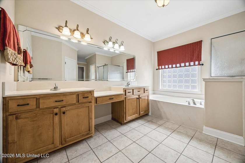 Charming Home at Wedgewood Golf Course. Discover this home - photo 19