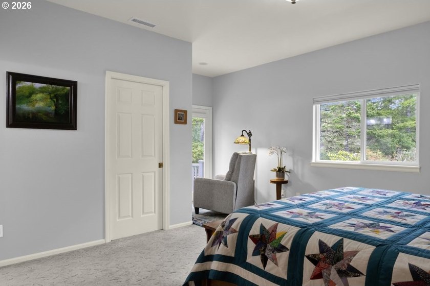 Tucked away &amp; private on a wooded knoll in Heceta South, this - photo 19