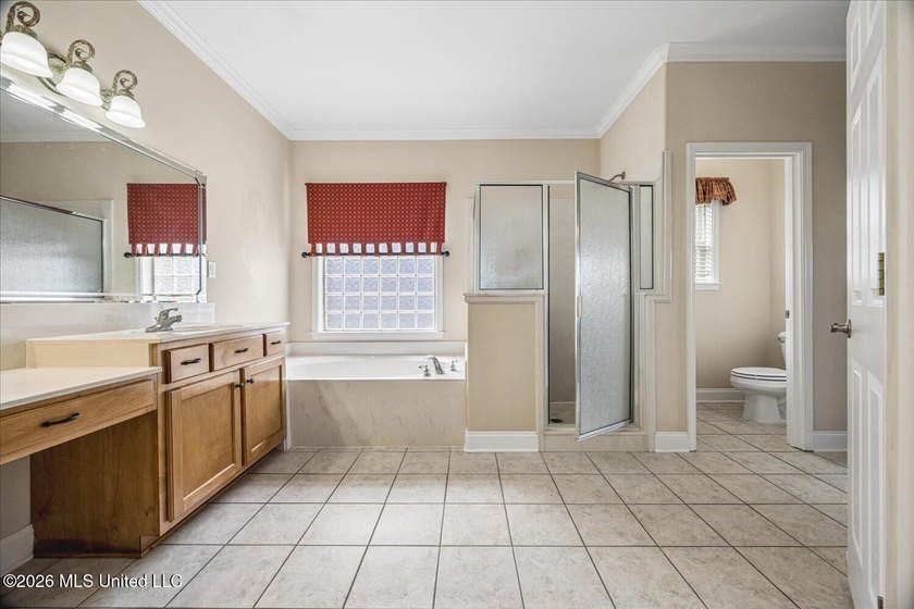 Charming Home at Wedgewood Golf Course. Discover this home - photo 20