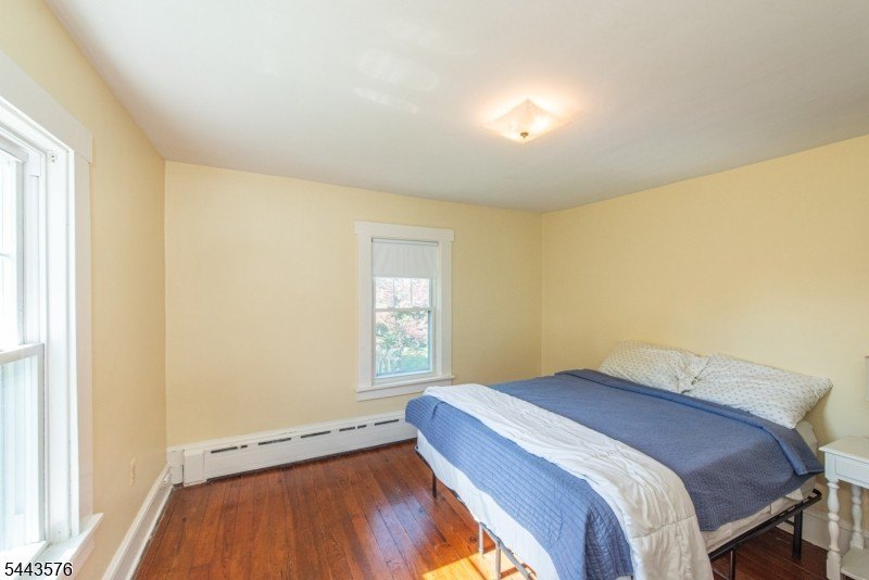 Welcome home to this delightful 3 Bedroom 1 Bath storybook - photo 10