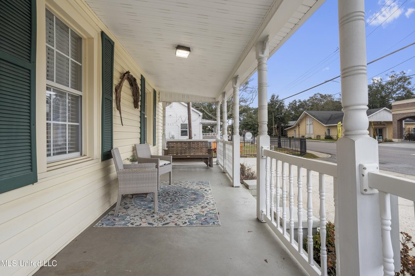 Disclosure: This commercial-zoned property currently operating - photo 2