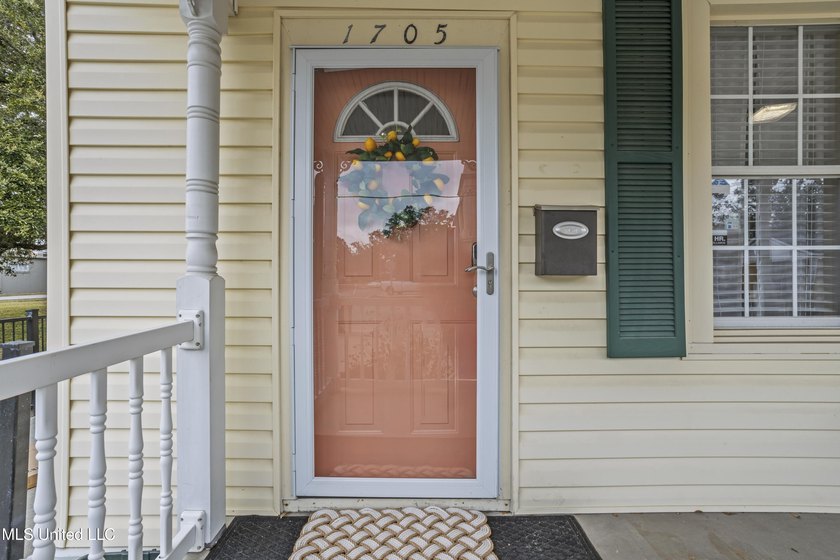 Disclosure: This commercial-zoned property currently operating - photo 3