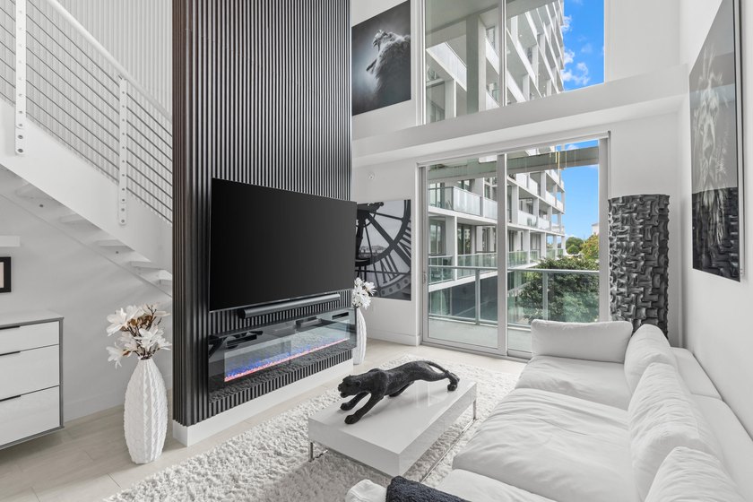 ABSOLUTELY GORGEOUS FULLY RENOVATED CONDO | PRESTIGOUS NEW - photo 3