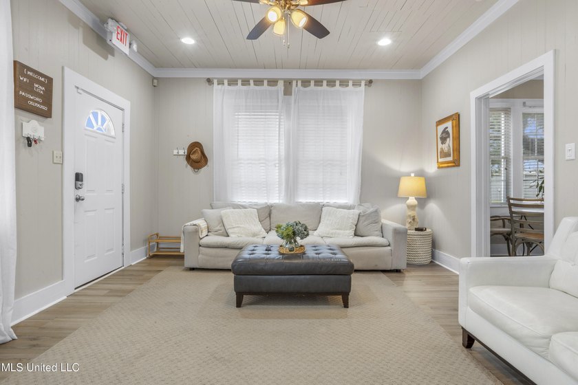 Disclosure: This commercial-zoned property currently operating - photo 4