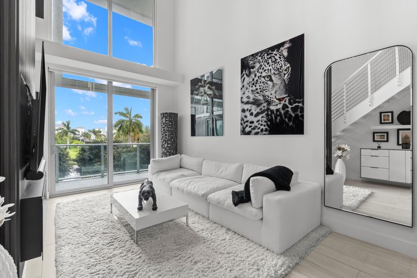 ABSOLUTELY GORGEOUS FULLY RENOVATED CONDO | PRESTIGOUS NEW - photo 5