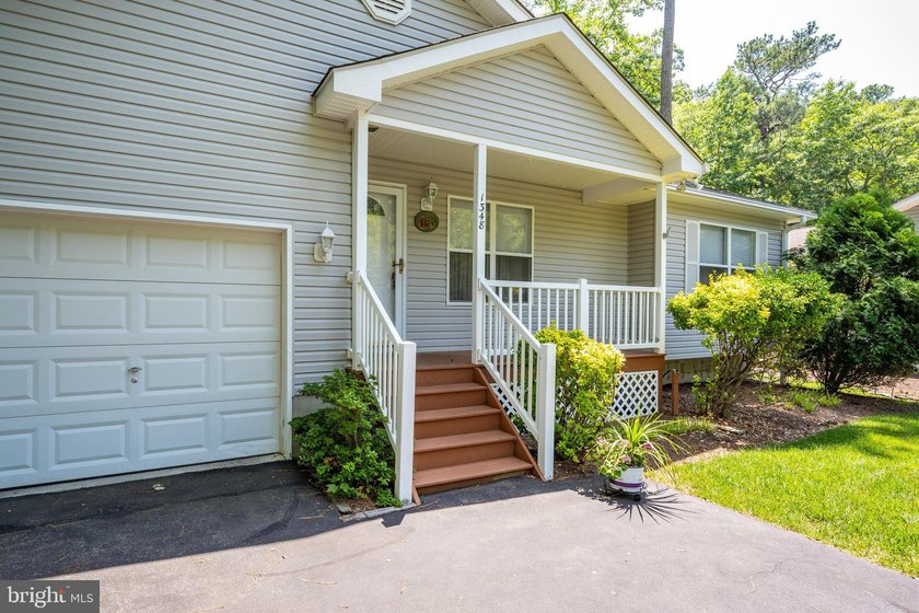 This 3 bedroom 2 bath home is designed for easy living. Just off - photo 9