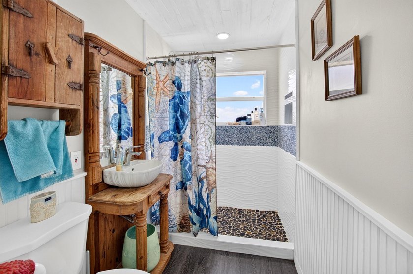 A SLICE OF PARADISE! Live free from HOA restrictions on this - photo 12