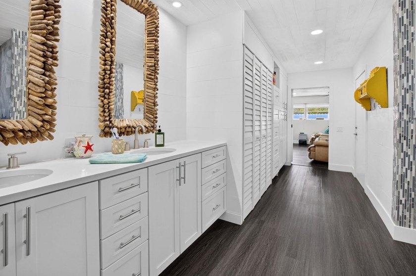 A SLICE OF PARADISE! Live free from HOA restrictions on this - photo 19