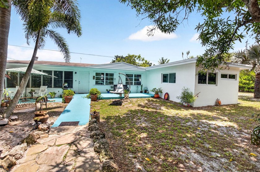 A SLICE OF PARADISE! Live free from HOA restrictions on this - photo 25