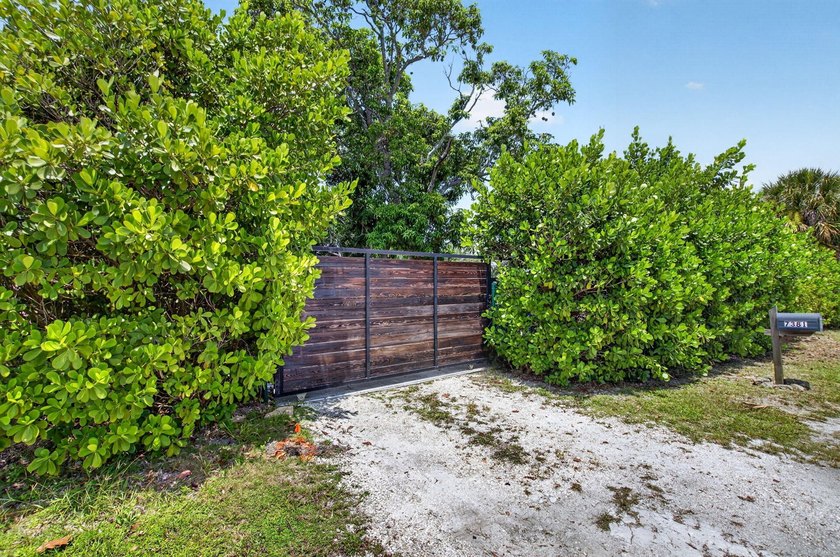 A SLICE OF PARADISE! Live free from HOA restrictions on this - photo 35