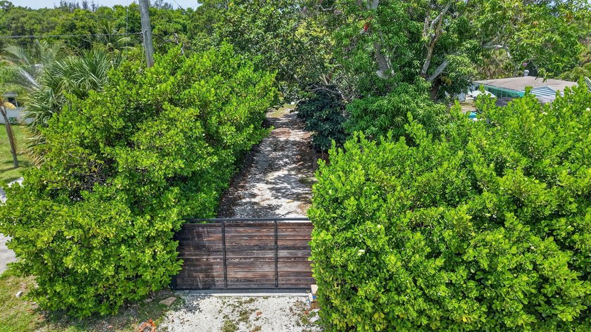 A SLICE OF PARADISE! Live free from HOA restrictions on this - photo 36