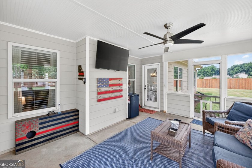 Welcome home to your beautifully maintained 4 bedroom, 3.5 bath - photo 45