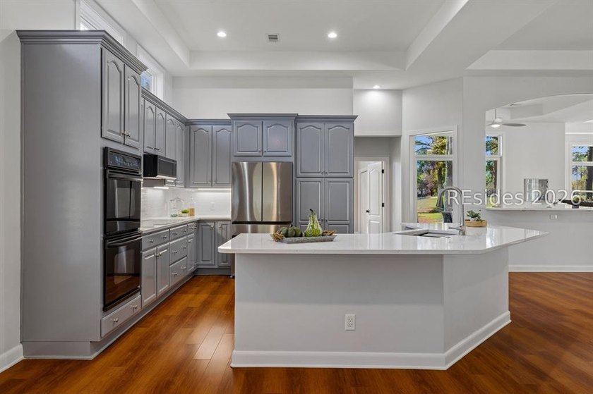 Move-in ready with a recently refinished pool. This beautifully - photo 20