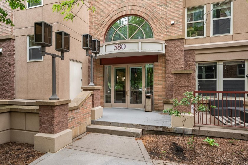 Rarely available corner unit at River Station Condos in the - photo 2
