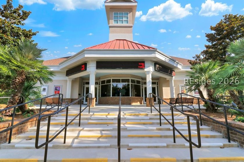 Welcome to 167 Hampton Circle, located in the highly - photo 38