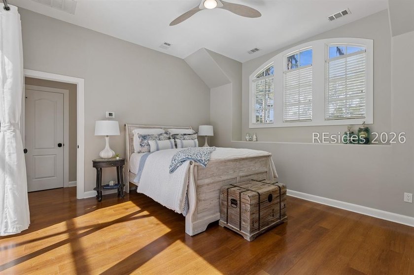 Move-in ready with a recently refinished pool. This beautifully - photo 47