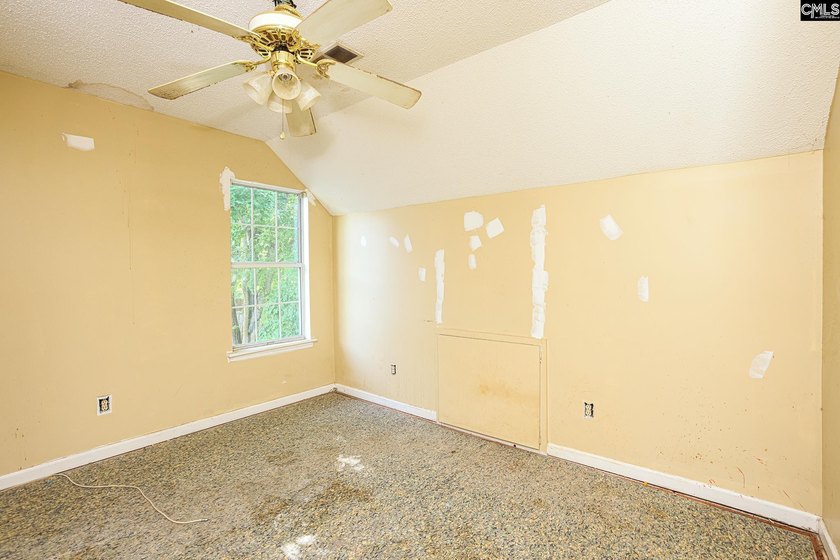Investor Special in Desirable Lexington! Opportunity awaits at - photo 10