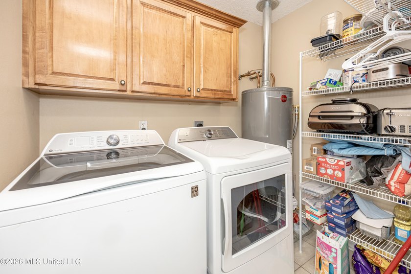 Beautiful home located in the heart of Woolmarket on a quiet Cul - photo 39