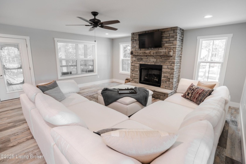 Come Fall in Love with 175 Falls lane - photo 2