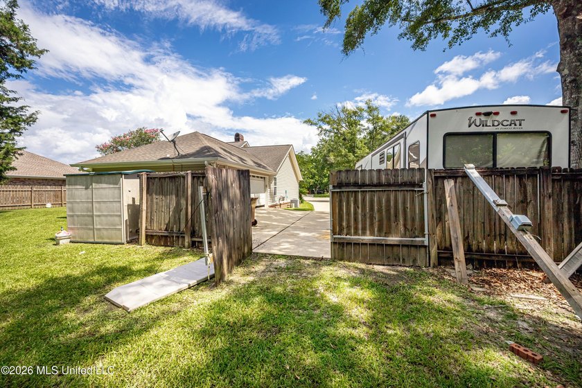 Beautiful home located in the heart of Woolmarket on a quiet Cul - photo 49