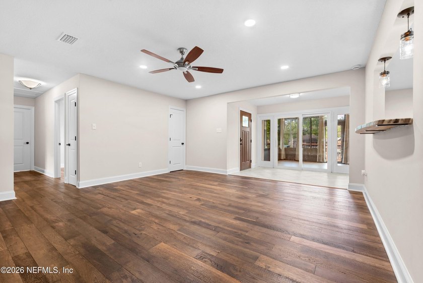 MOTIVATED SELLERS Creekside Charm Welcome to your peaceful - photo 8