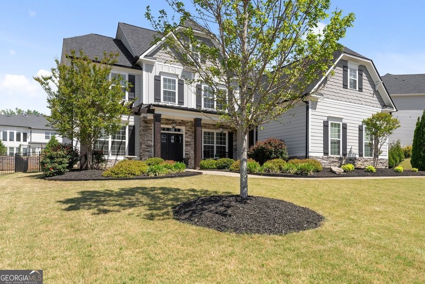 Recently improved price and offering up to $7,500 in lender - photo 4