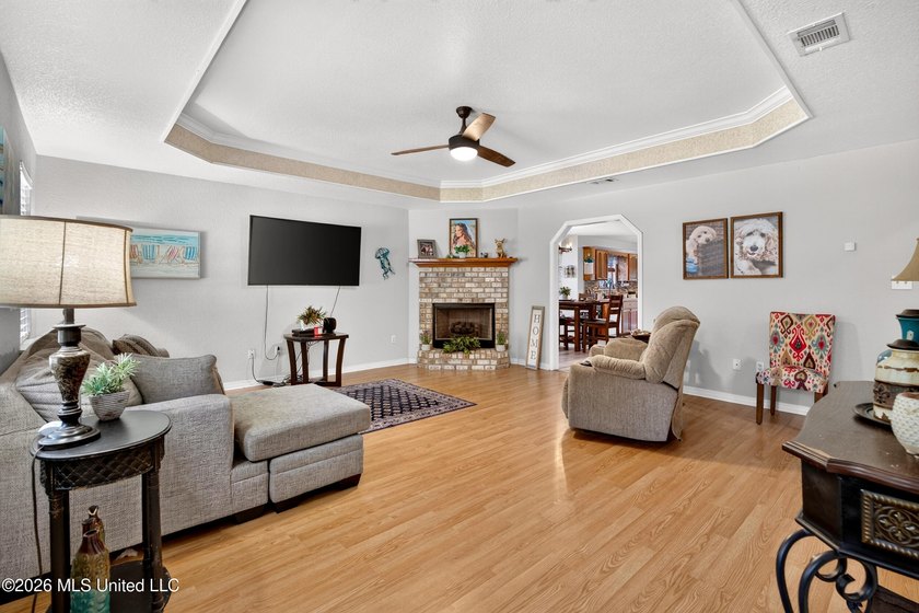 Need space for family, hobbies, toys, or a business? This one - photo 12