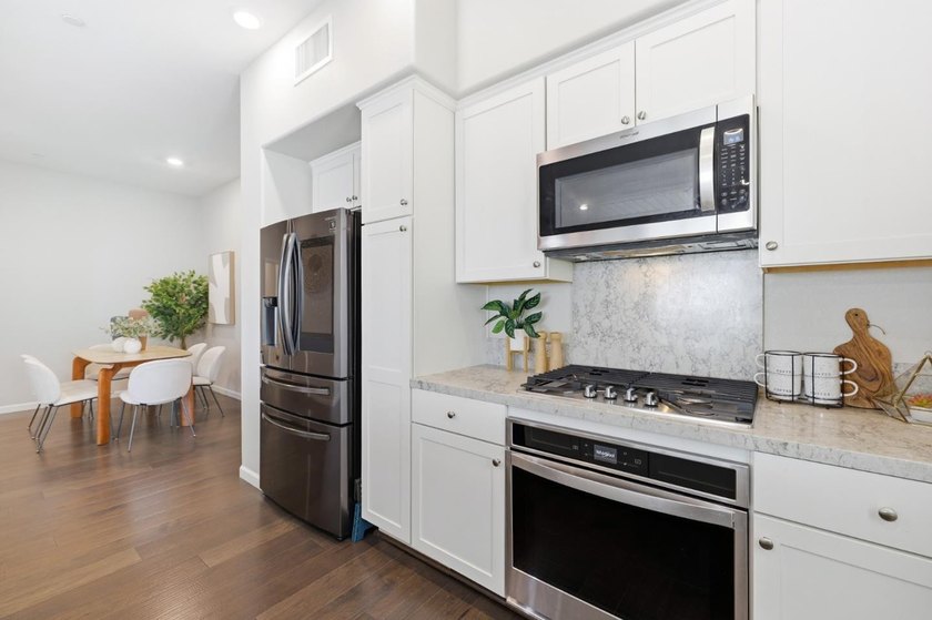 Welcome to elevated Silicon Valley living in the sought-after - photo 21