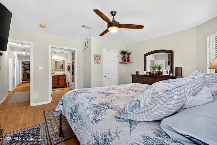 Need space for family, hobbies, toys, or a business? This one - photo 28