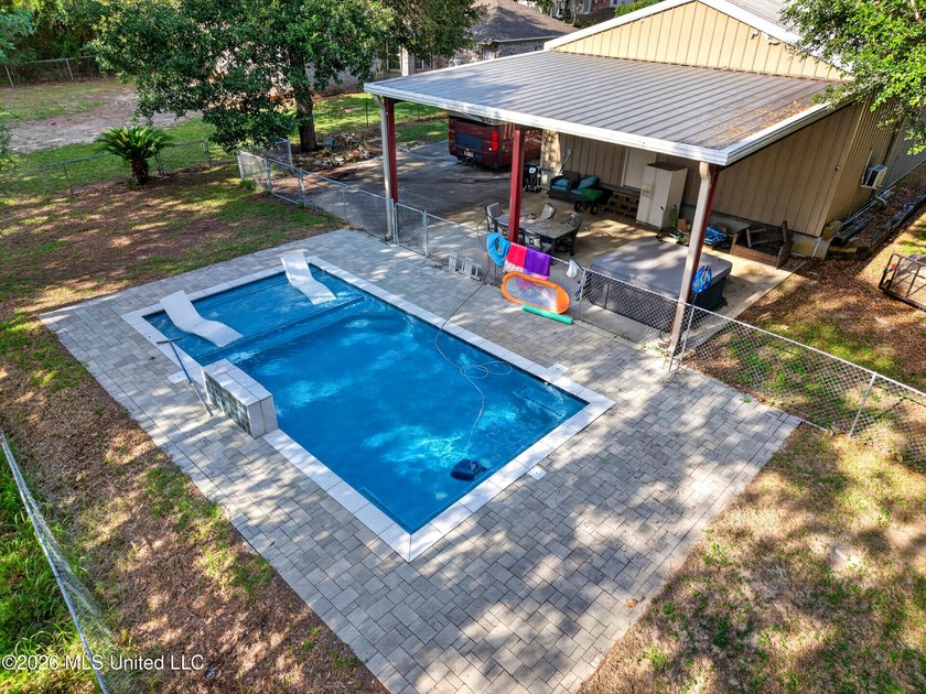 Need space for family, hobbies, toys, or a business? This one - photo 45