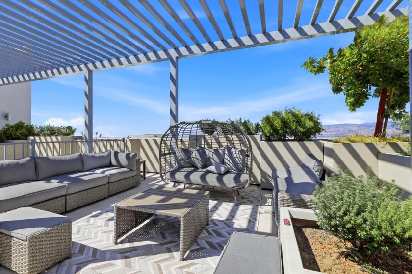 Welcome to elevated Silicon Valley living in the sought-after - photo 48