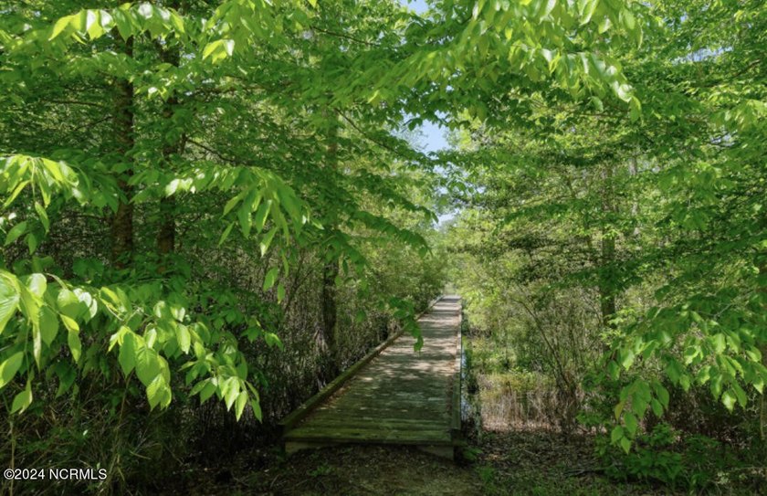 RiverSound is a beautiful, gated community along the shores of - photo 9
