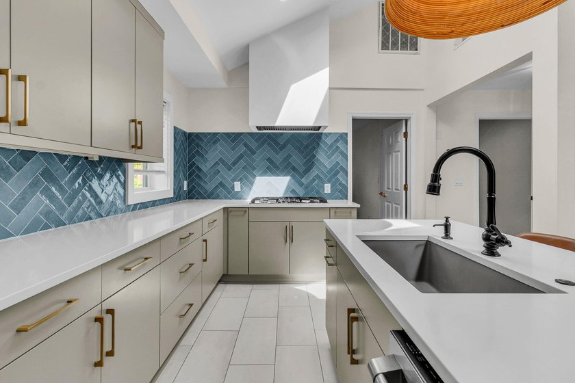 Two blocks from the heart of Park Circle, this renovated - photo 13