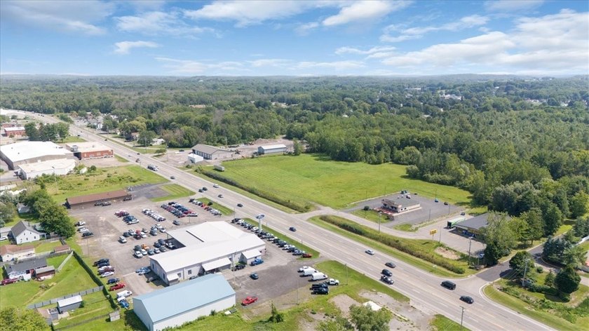 Excellent Opportunity with this C1 Zoning (which is attached) - photo 3