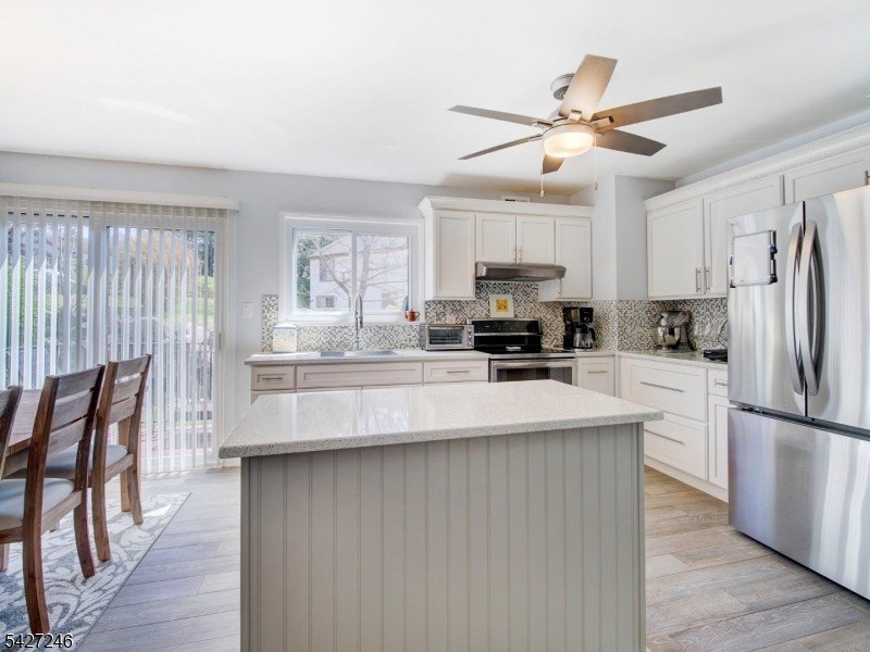 Beautifully updated, two-level townhome offering the perfect - photo 13