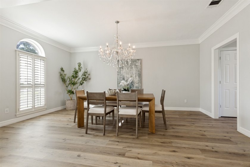Welcome to your dream home, where luxury, comfort, and golf - photo 15